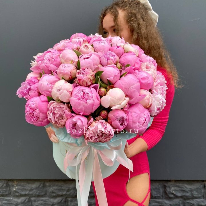 51 пион в цилиндре в Чебоксарах