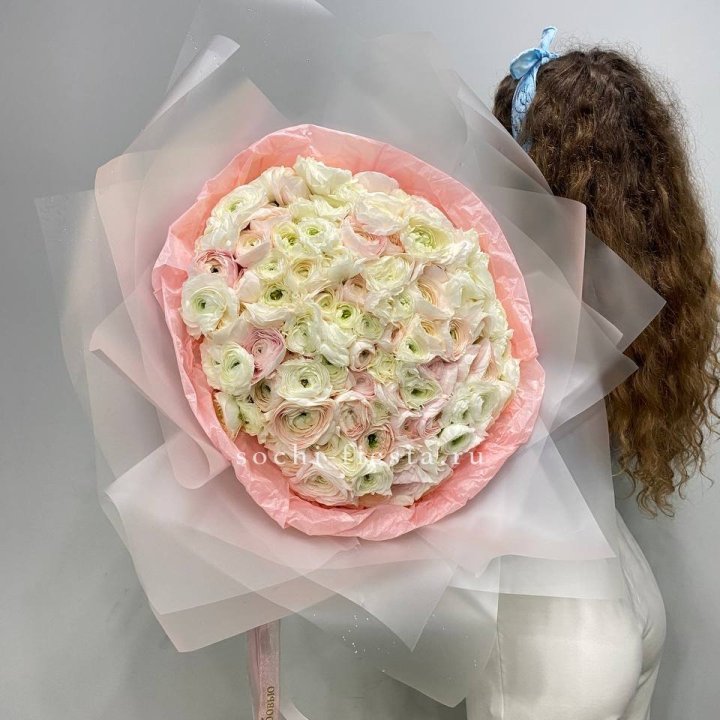 113 ранункулюсов  в Чебоксарах