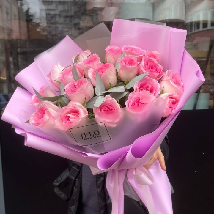  19 розовых роз в Чебоксарах