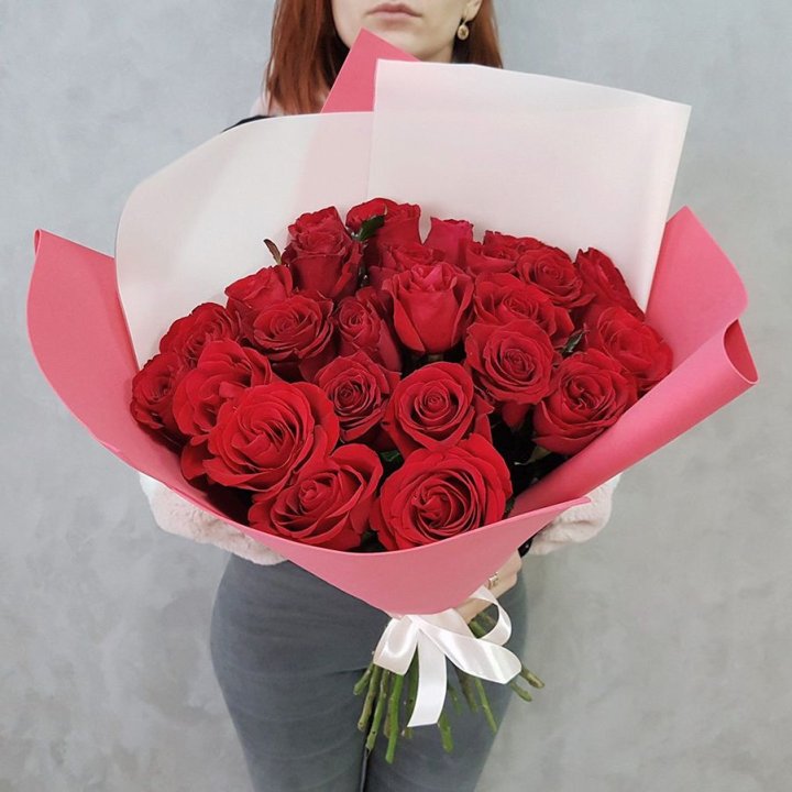 25 Красных роз рози вайт в Чебоксарах