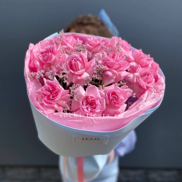 Букет французских розовых роз  в Чебоксарах