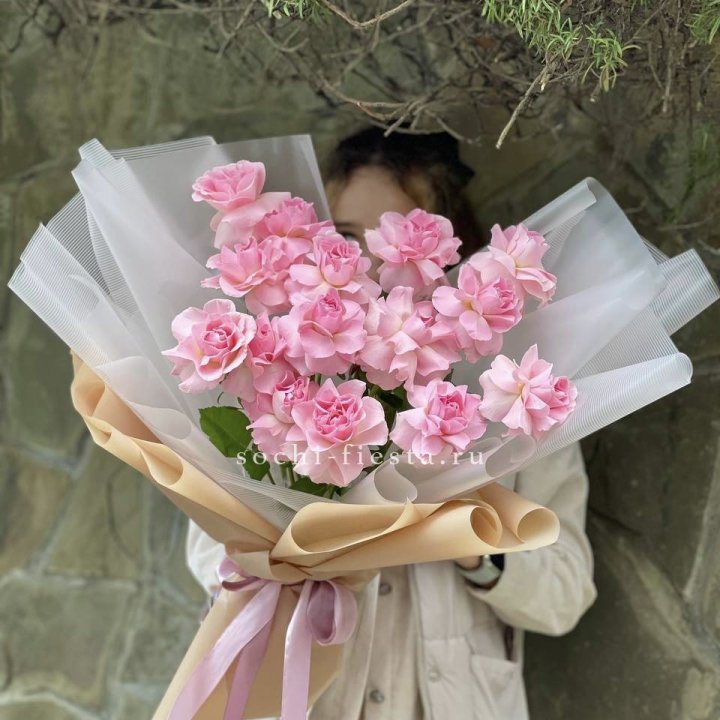 Букет из 15 французских роз Пинк дрим в Чебоксарах