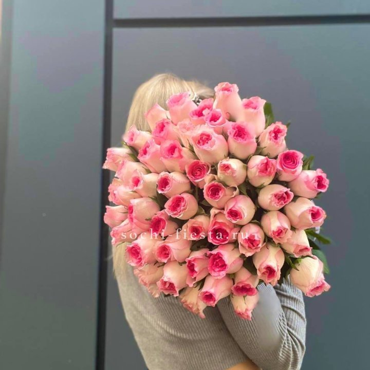 51 розовая роза в Чебоксарах