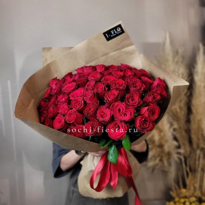 63 красных роз вайт в Чебоксарах