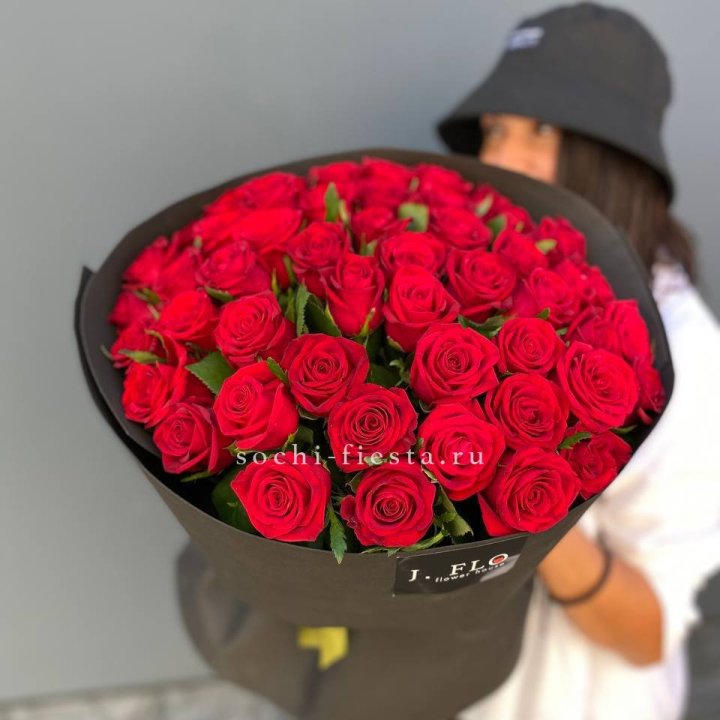 51 роза "Блек" в Чебоксарах