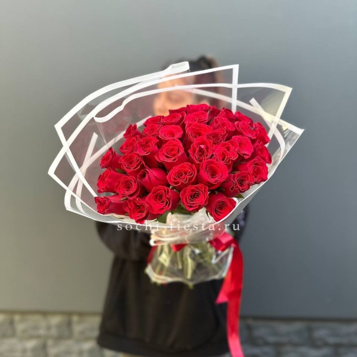 31 красная роза в Чебоксарах