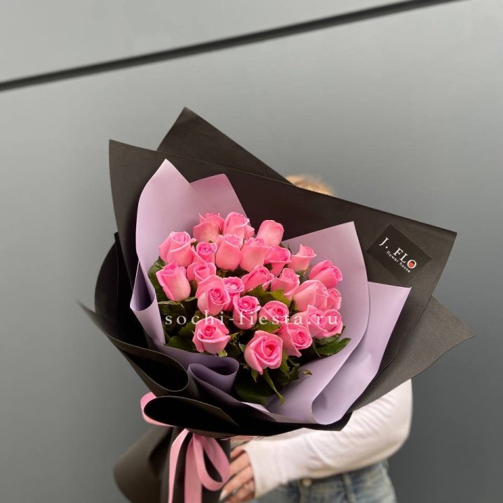 19 розовых роз  в Чебоксарах