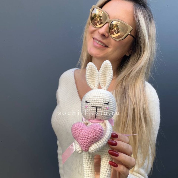 Зайка с сердцем ручной работы в Чебоксарах
