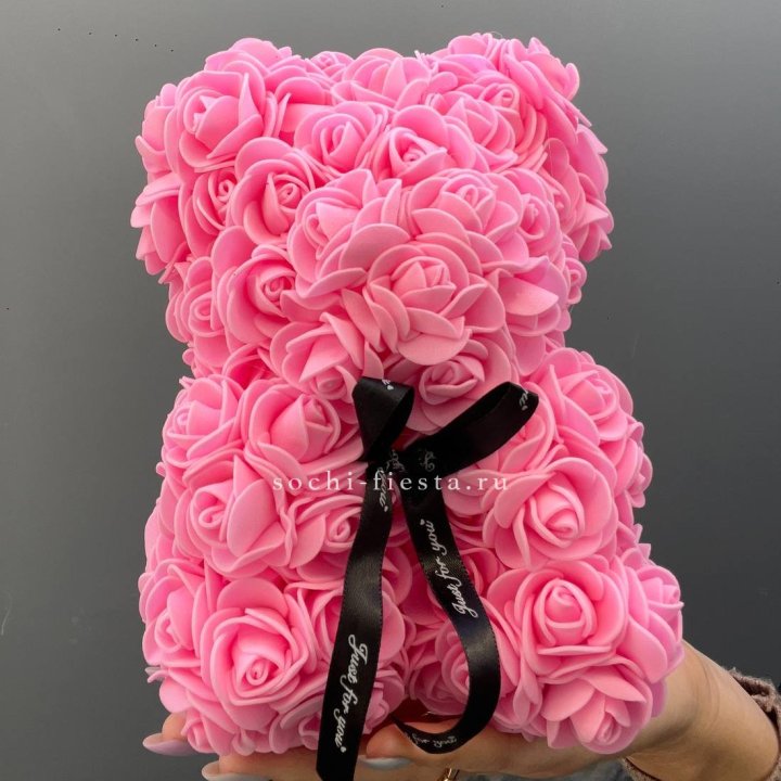 Игрушка медведь из розовых роз в Чебоксарах