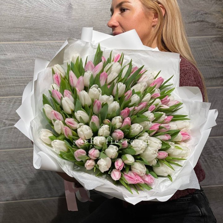 101 тюльпан нежный микс в Чебоксарах