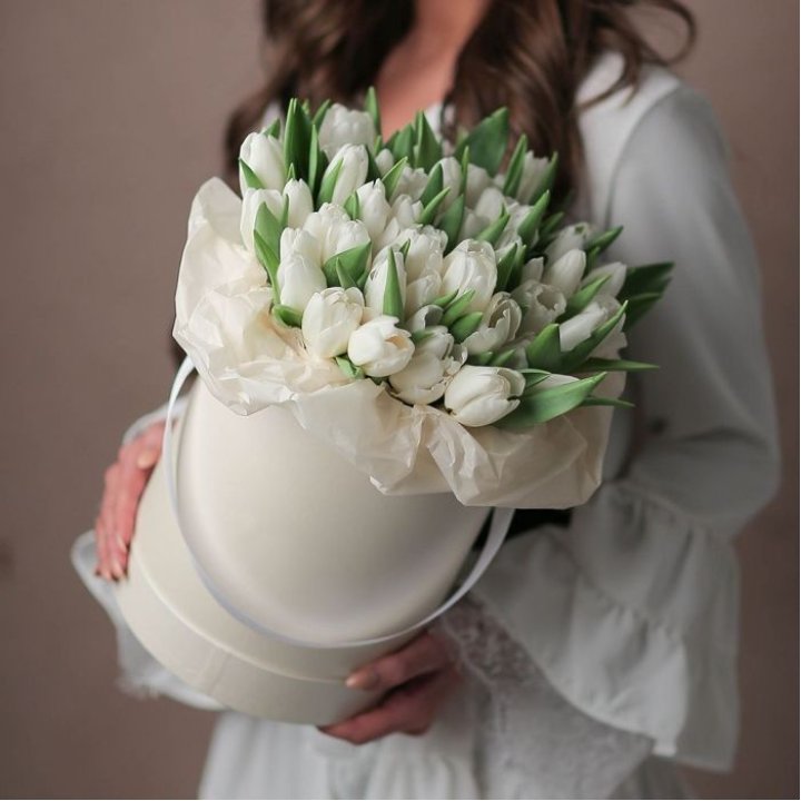 Тюльпаны в цилиндре  в Чебоксарах