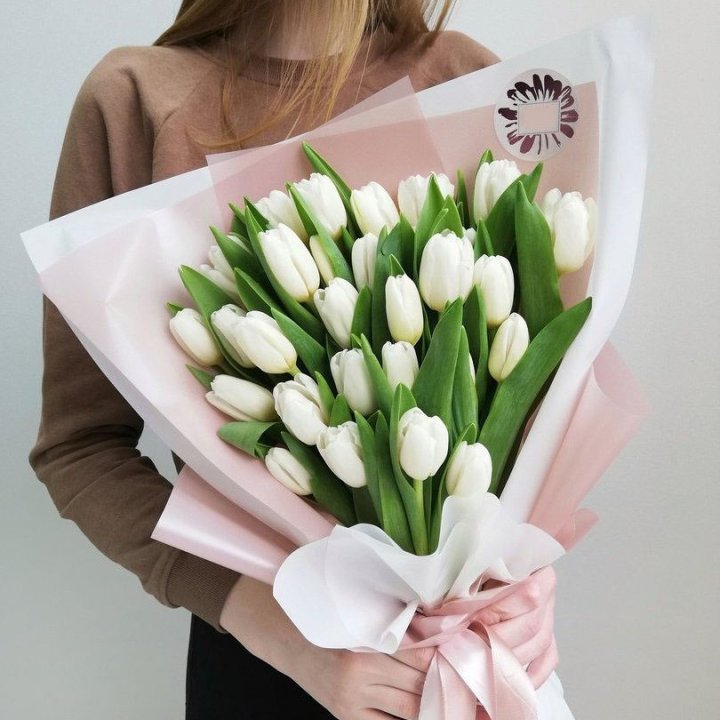 Букет белых тюльпанов "Моника" в Чебоксарах