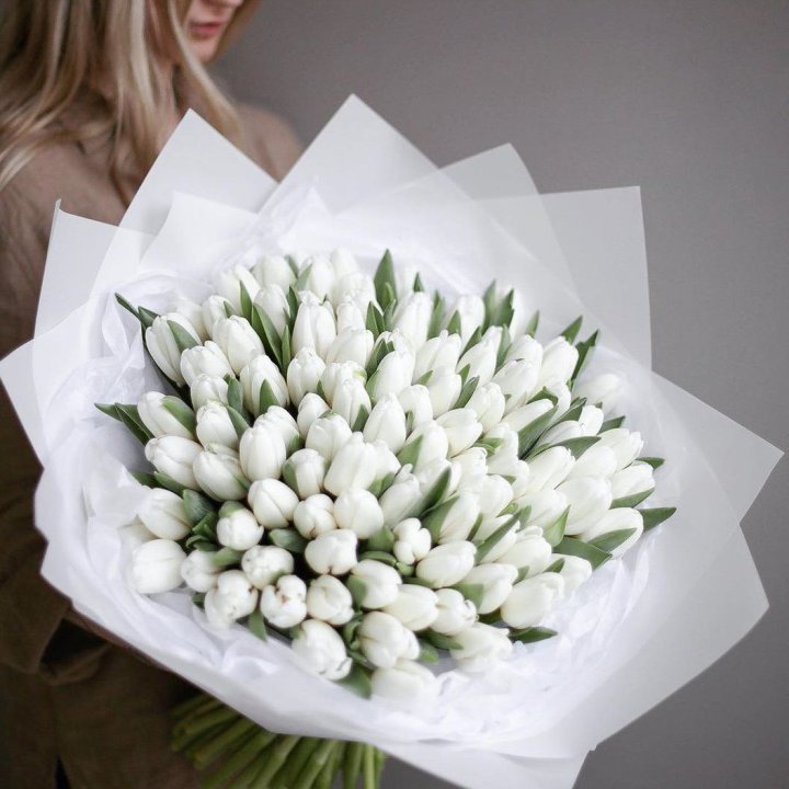 101 белый тюльпан в Чебоксарах