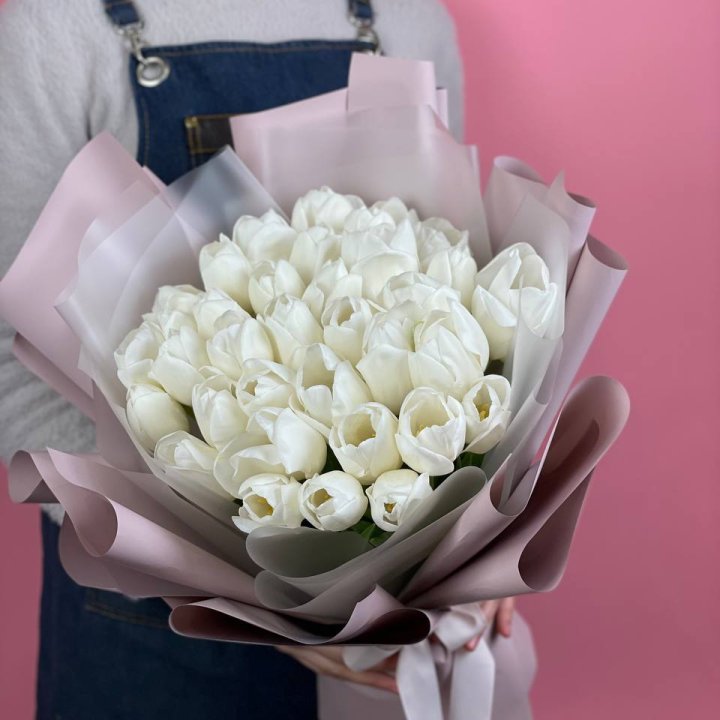 Букет белых тюльпанов "Пур-пур" в Чебоксарах